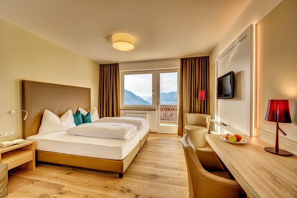 Garni Hotel Kessler Tirolo Ngoại thất bức ảnh