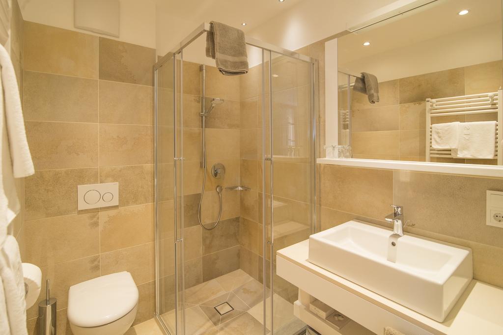 Garni Hotel Kessler Tirolo Ngoại thất bức ảnh